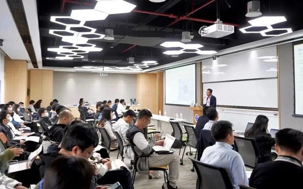 瑞薩電子與吉利汽車深化合作，共探汽車電子前沿技術